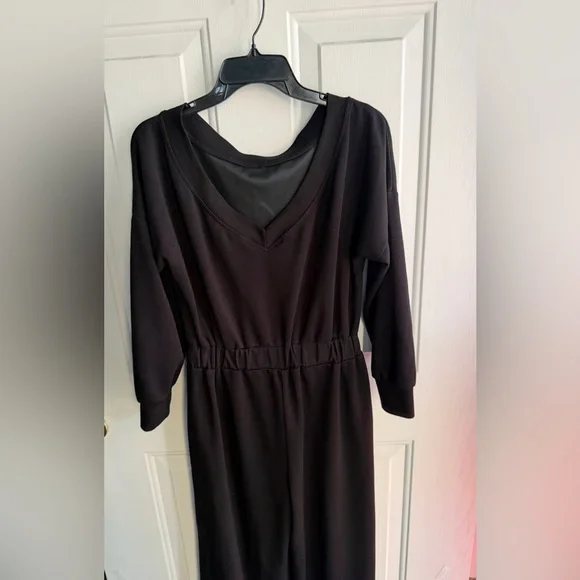 CHICME Size M – Black Open-Back Jumpsuit Women’s, Soft Stretch Minimalist Style - Picture 6 of 16